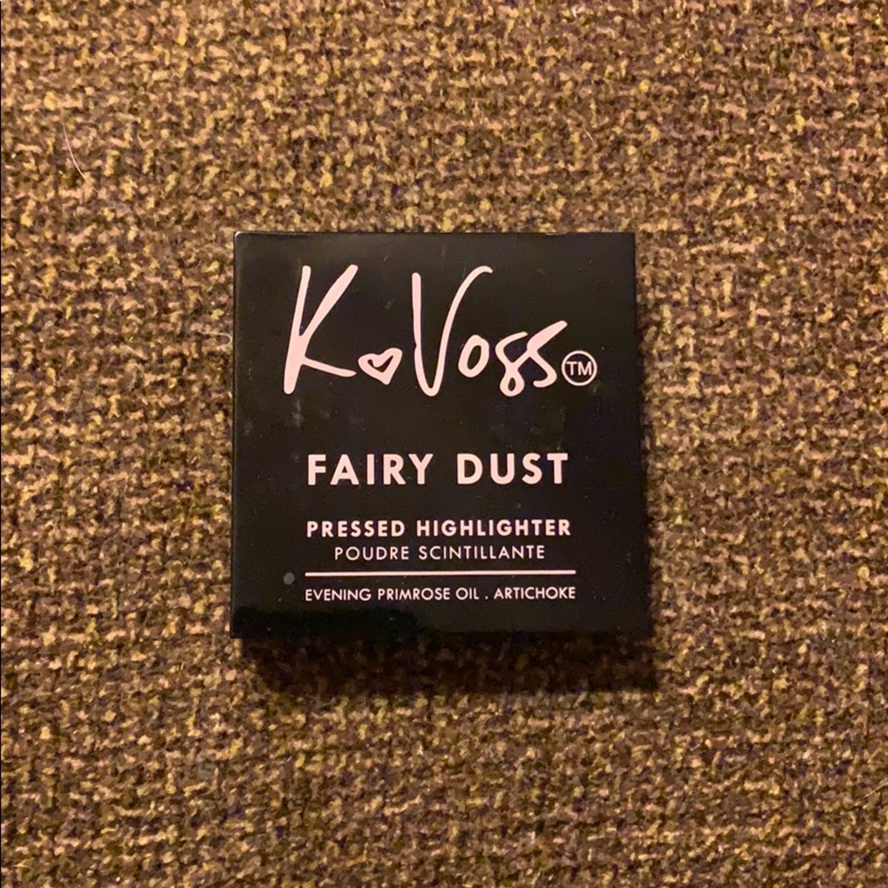 K Voss fairy dust pressed highlighter